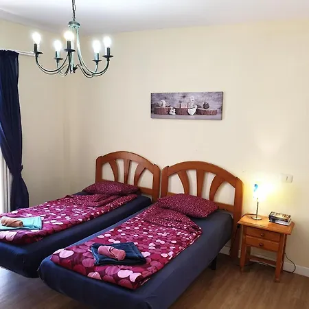 דירה Ferienwohnung Mit Beheiztem Gemeinsamem Pool